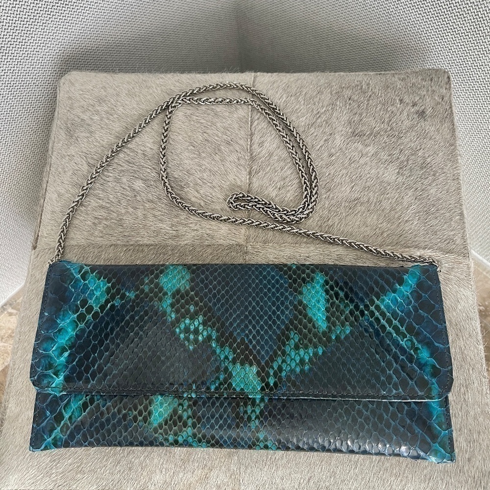PHYTON SNAKE SKIN CLUTCH - WITH CHAIN WITH MATCHING BELT - Picture 5 of 11